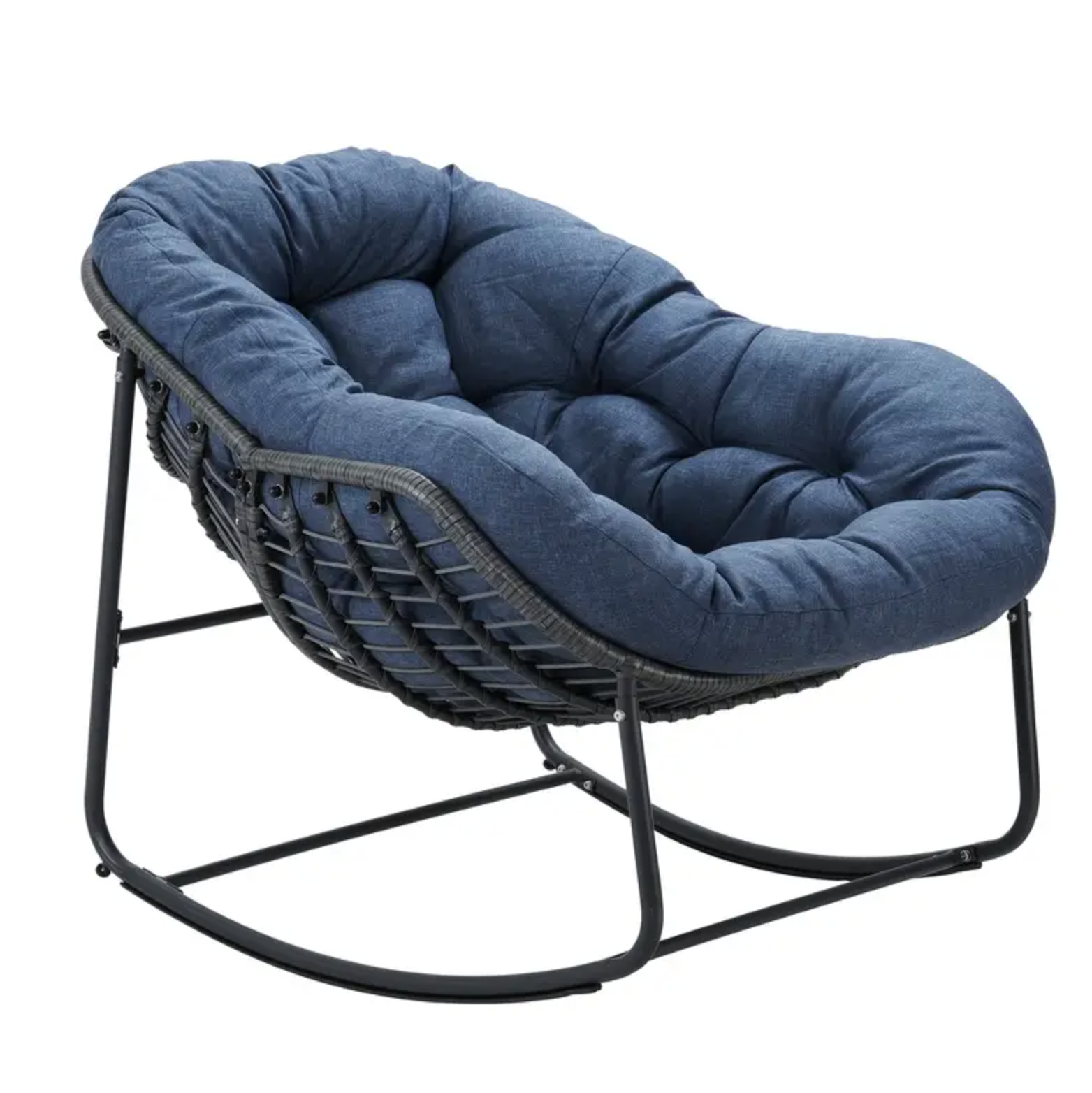Comfy Wicker Egg Chairs Lounge